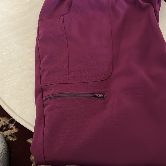 Medical Scruggs - Picture 3 of 9